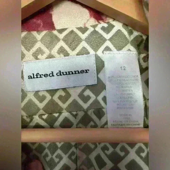 Alfred Dunner‎ Zip Up Multicolor Floral Jacket - Picture 2 of 5